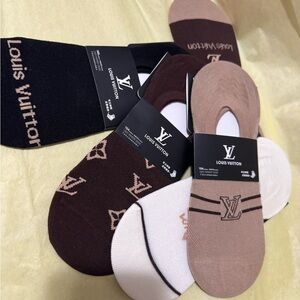 Louis Vuitton Men's Casual Socks - Black, Brown, White